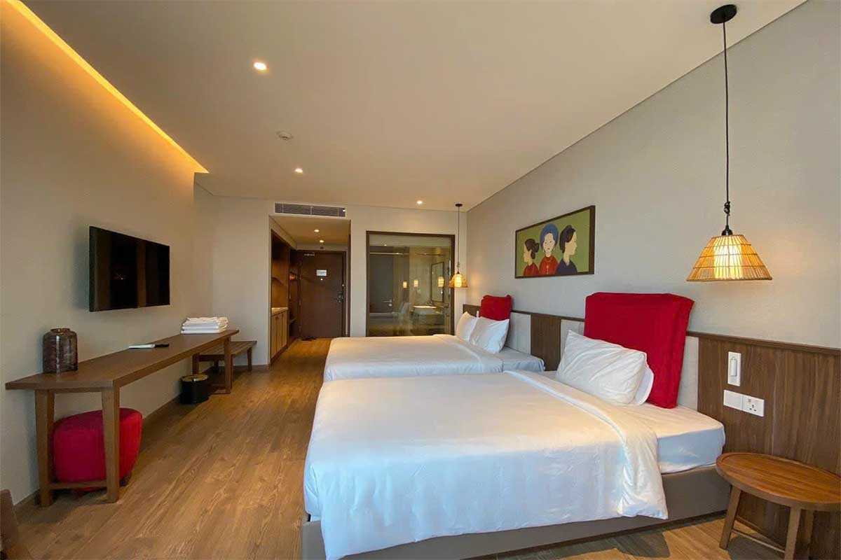 5-Star Beach Hotel Suites $45/Night in Apec Mandala Wyndham Mui Ne